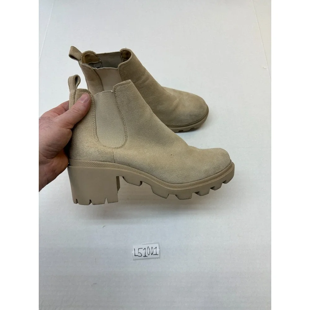 Steve Madden Boots Women's size 9M Tan Suede‎ Lug Sole Sand